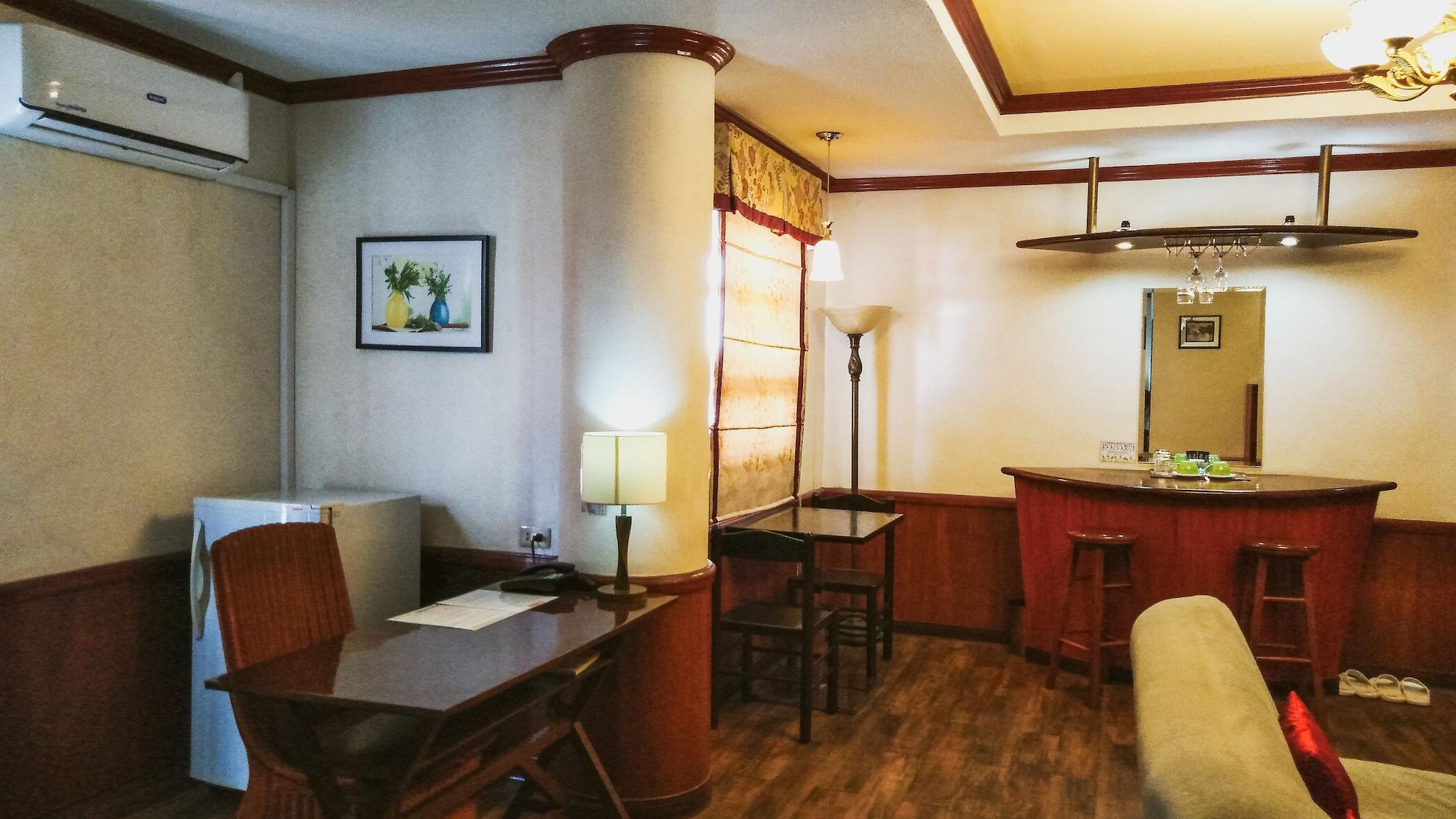 Dulcinea Hotel And Suites Lapu-Lapu City Bagian luar foto
