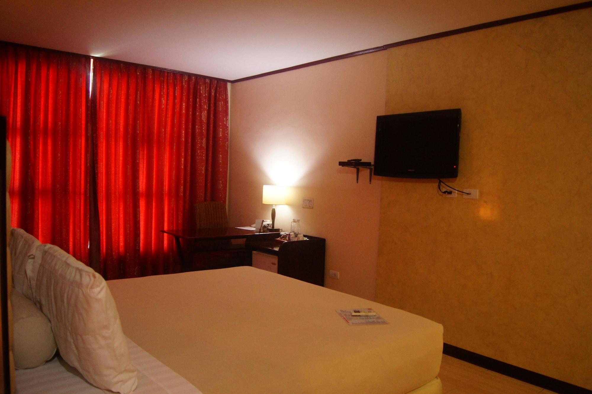 Dulcinea Hotel And Suites Lapu-Lapu City Bagian luar foto