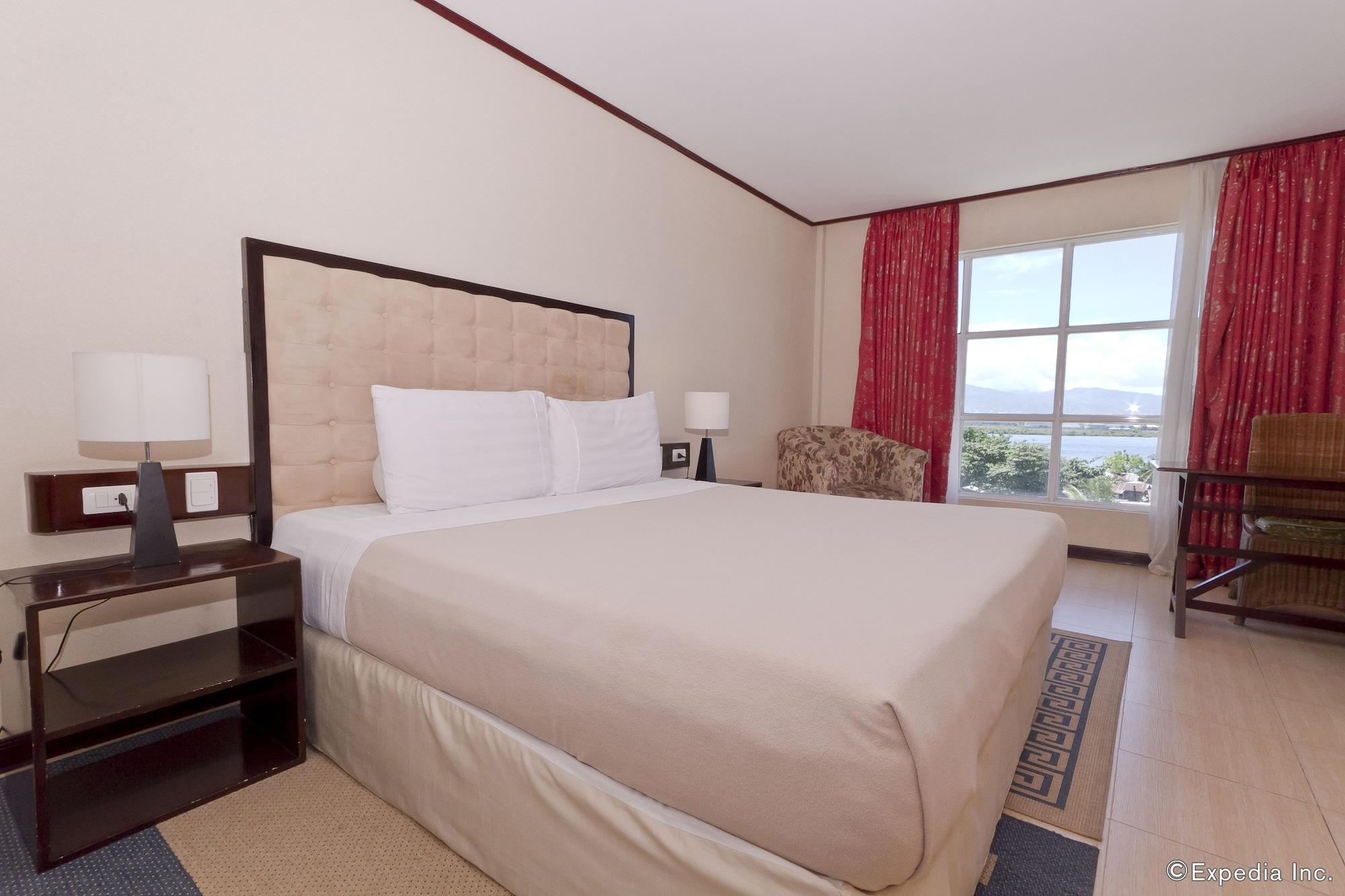 Dulcinea Hotel And Suites Lapu-Lapu City Bagian luar foto