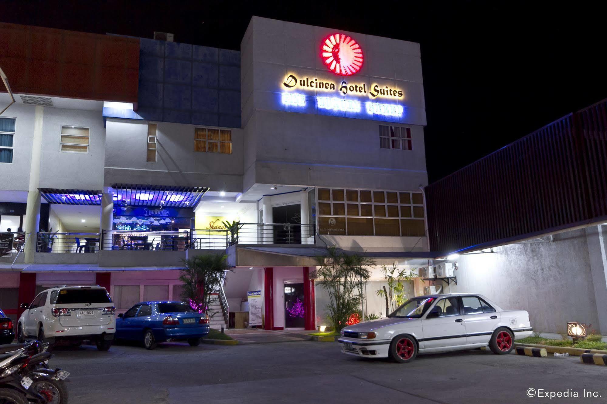 Dulcinea Hotel And Suites Lapu-Lapu City Bagian luar foto